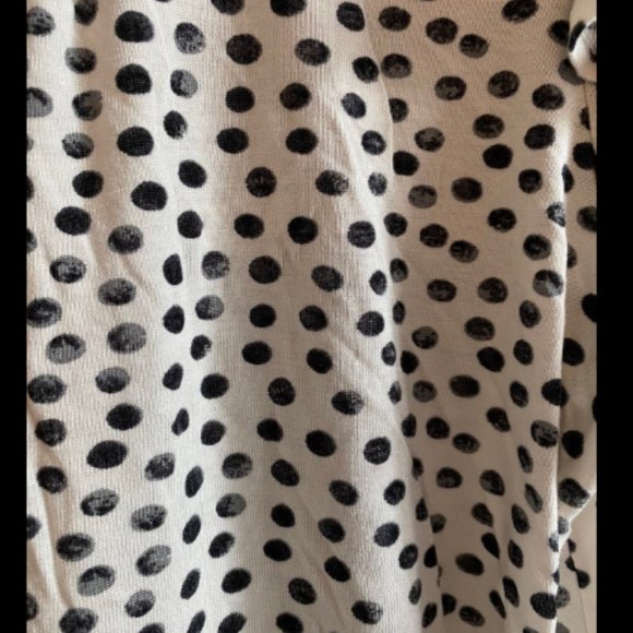 Adoption Fundraiser- Ana white and black polka dot top - Picture 2 of 4